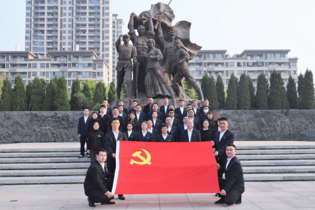 阜陽建投集團組織黨員赴烈士紀念館開展紅色革命傳統教育